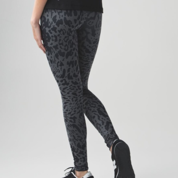 Lululemon Wunder Under Legging *Full-On Luon Animal Swirl Deep Coal Light Size 6 - Picture 7 of 8